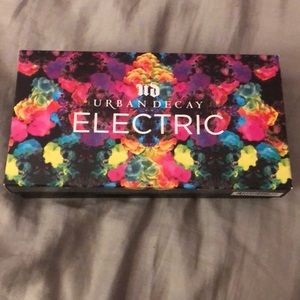 Urban Decay Electric palette
